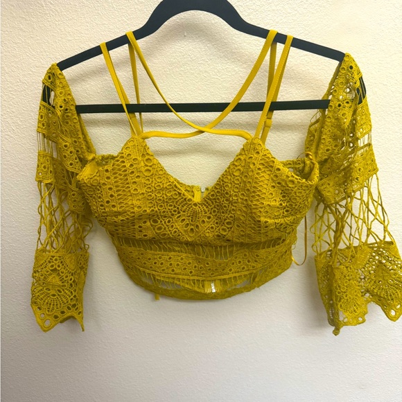 Tops - Off the shoulder crochet crop